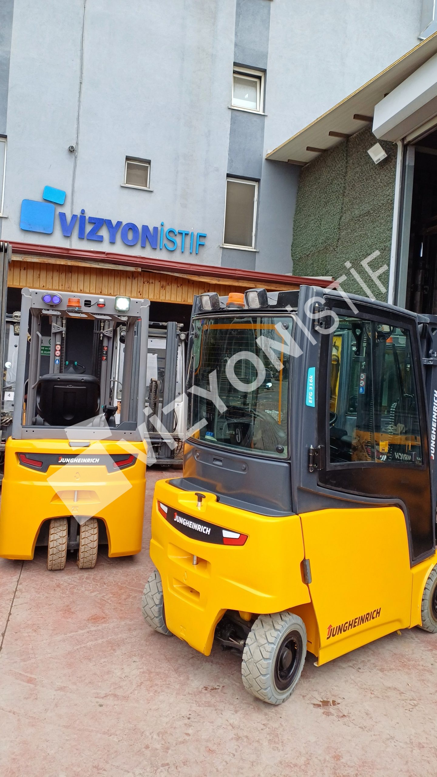 VİZYON İSTİFDEN SATILIK 2.EL JUNG. EFG 316 AKÜLÜ FORKLİFT 2015