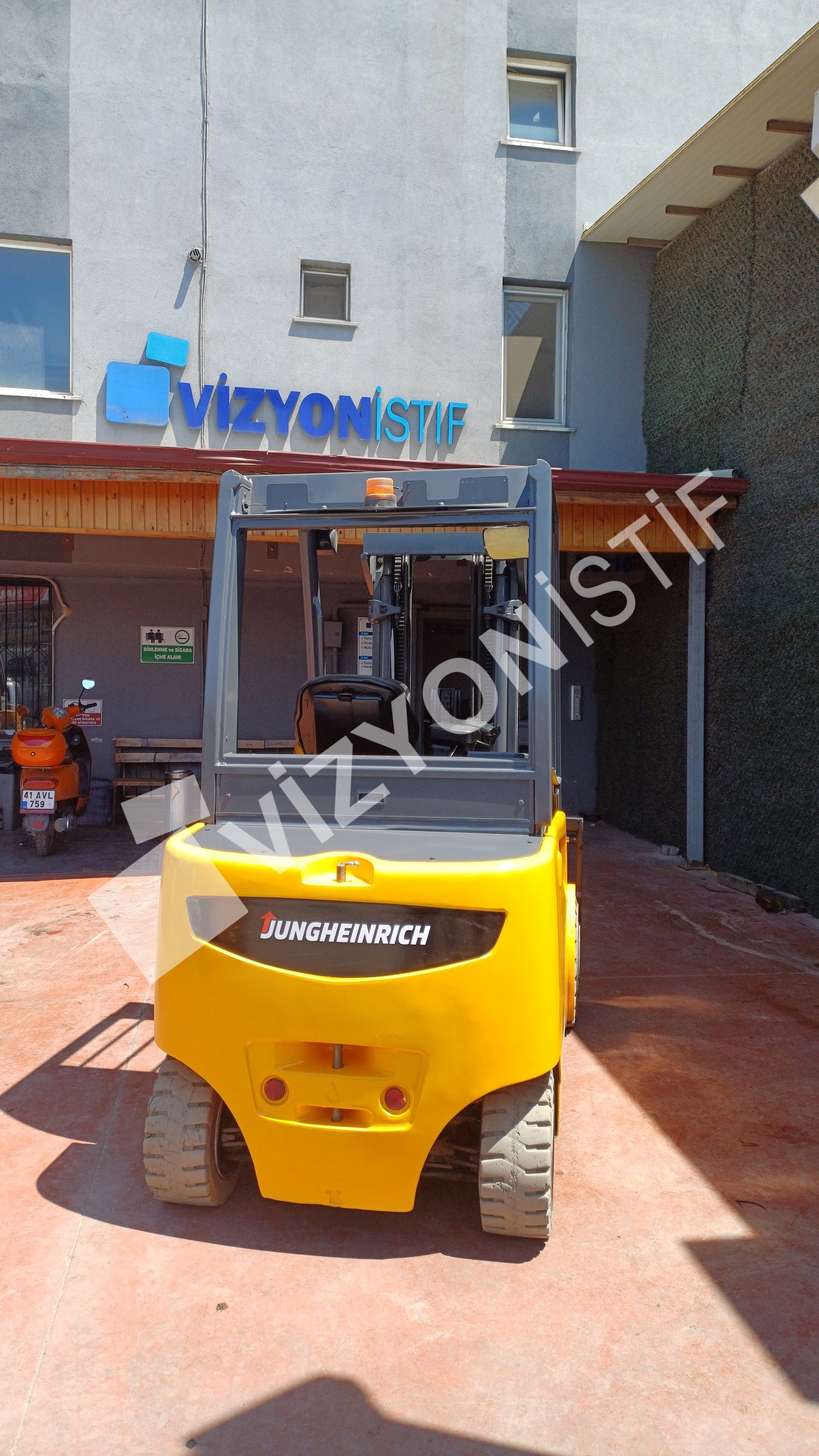 VİZYON İSTİFDEN SATILIK 2.EL JUNG. EFG S30 AKÜLÜ FORKLİFT 2012