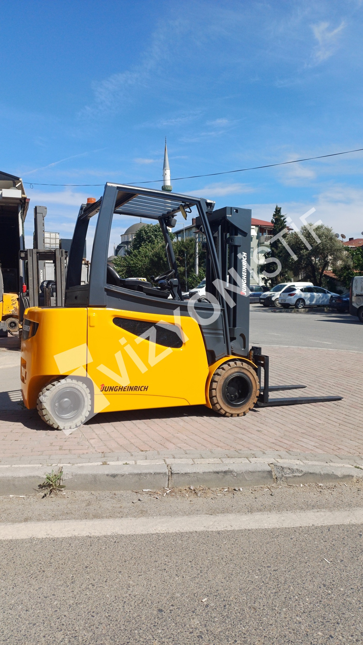 VİZYON İSTİFDEN SATILIK 2.EL JUNG. EFG S30 AKÜLÜ FORKLİFT 2012