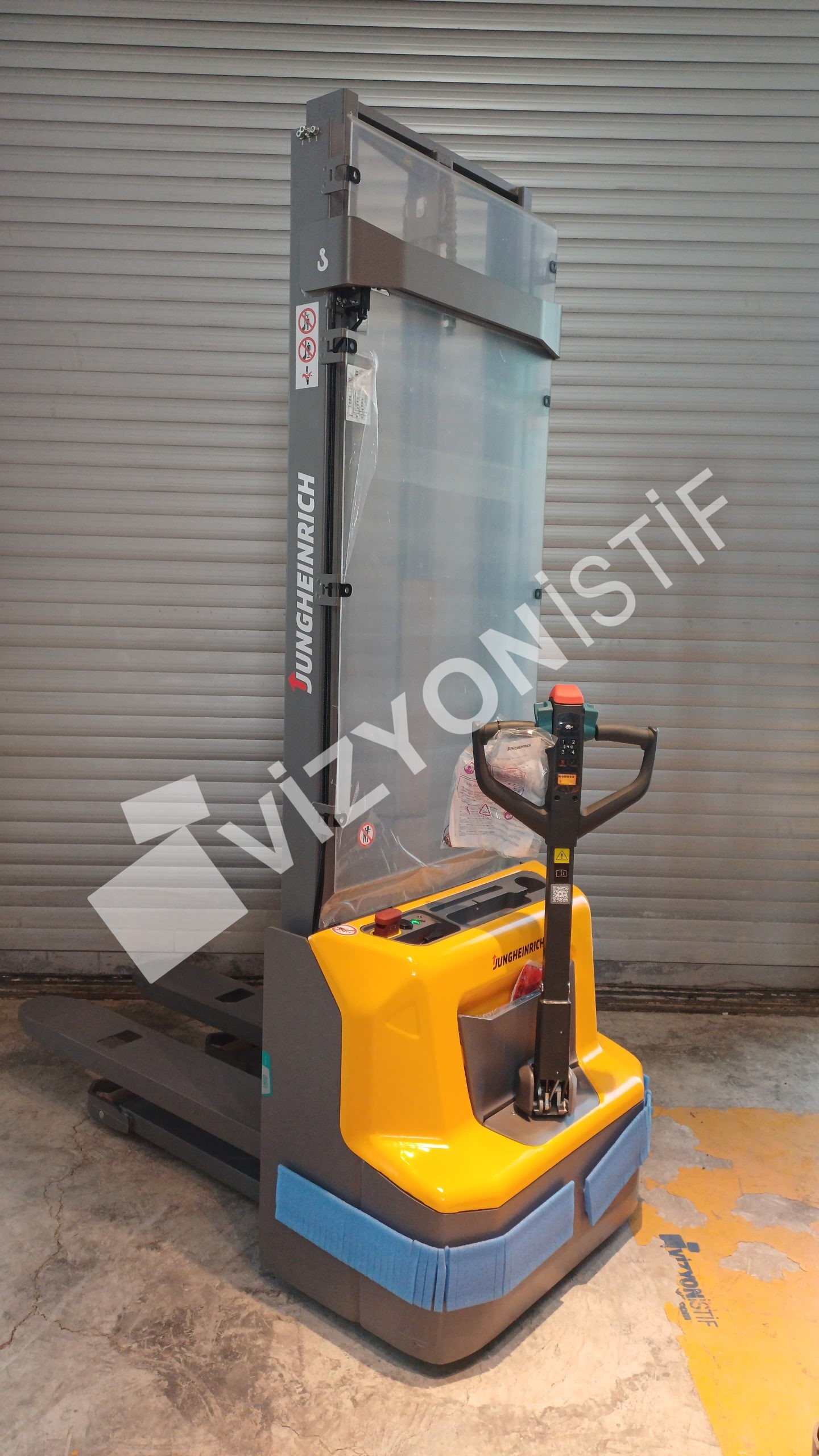 AMC 12 JUNGHEINRICH İSTİF MAKİNESİ 1.2 SATILIK