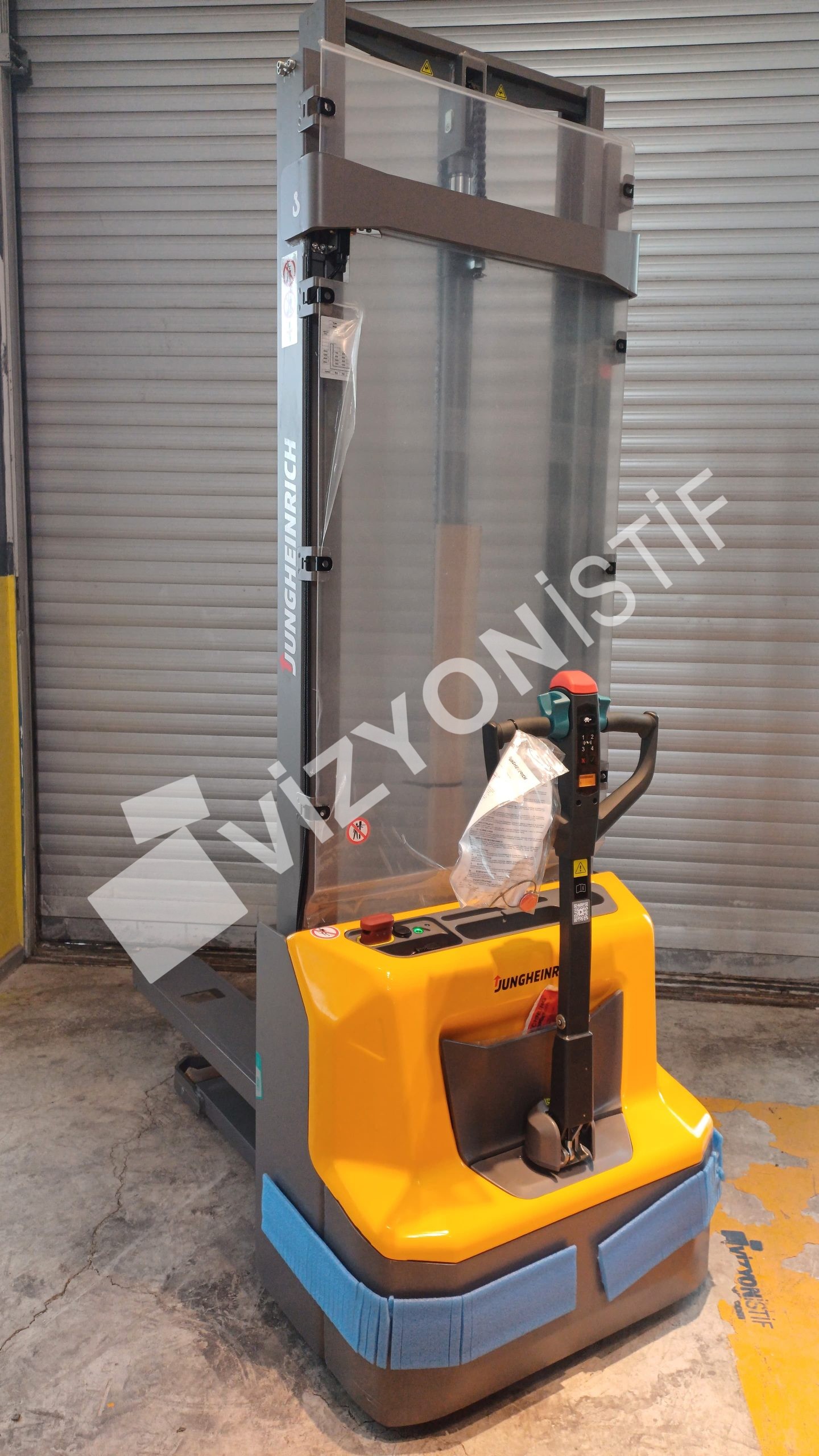 AMC 12 JUNGHEINRICH İSTİF MAKİNESİ 1.2 SATILIK