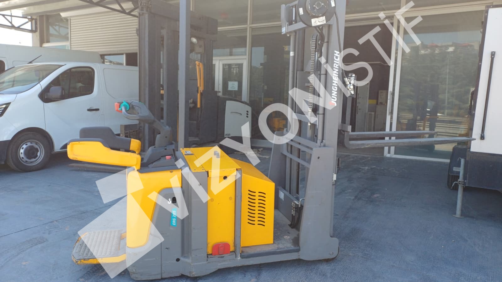 SATILIK JUNG. ERG205 DENGE AYAKSIZ İSTİF MAKİNESİ