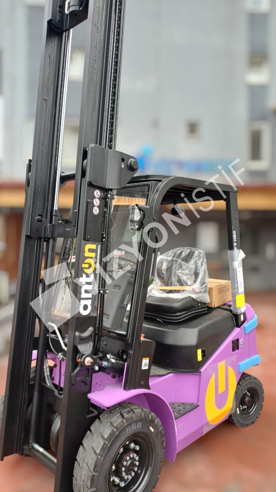 ANTON by JUNGHEINRICH 2 TON VERSİYON 2 AKÜLÜ FORKLİFT STOKDAN
