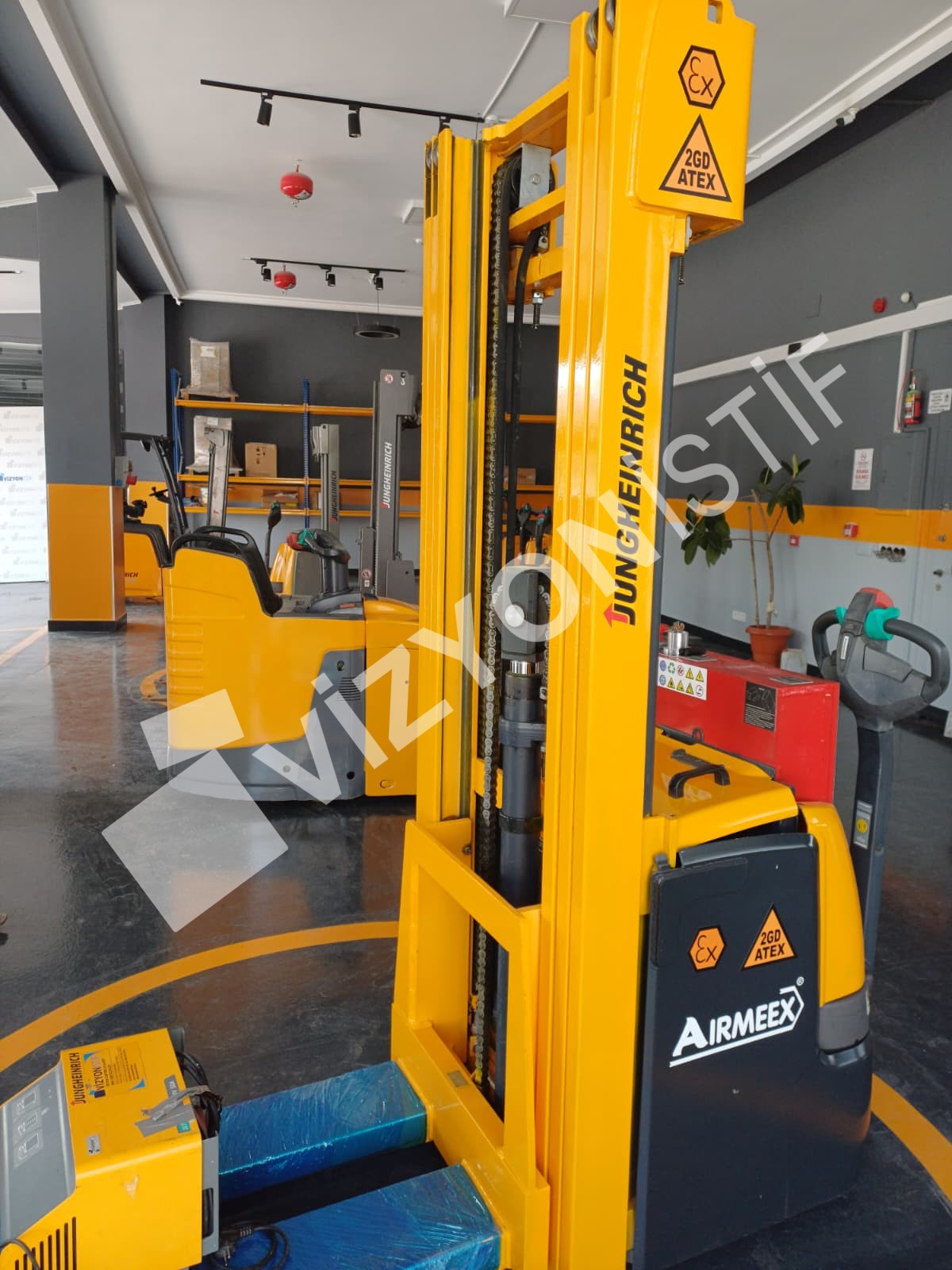 SATILIK EXPROOF JUNGHEINRICH EJC220 İSTİF MAKİNESİ 2015 MODEL